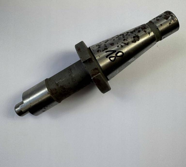 Trzpień frezarski PTFb-40/16