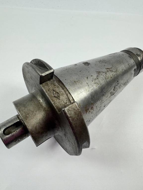 Trzpień frezarski BT 50/22