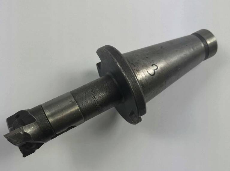 Trzpień frezarski PTFb-M50/22 z głowicą 220.17-0050