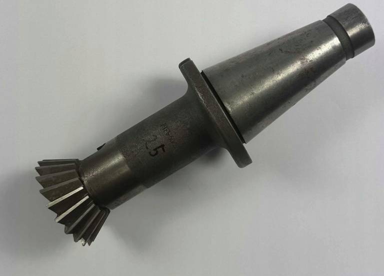 Trzpień frezarski PTFb-50/27