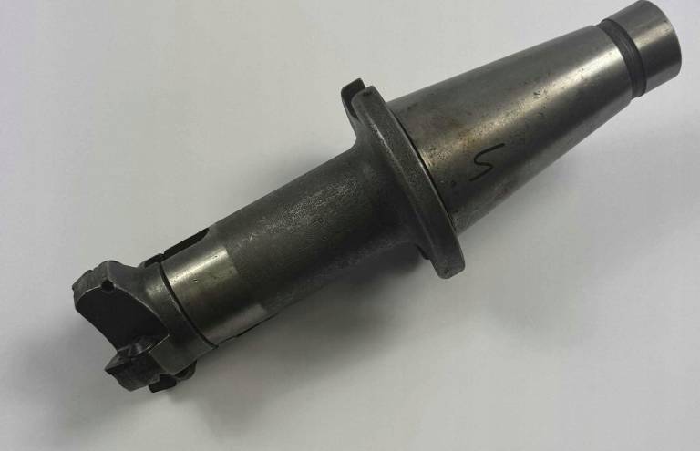 Trzpień frezarski PTFb-M50/27 z głowicą 220.27-0063