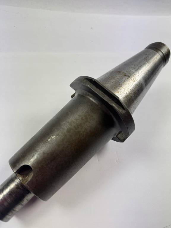 Trzpień frezarski BT 50/32