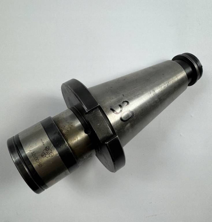 Oprawka BT 50/60 M20–M52 z uchwytem 32600/50