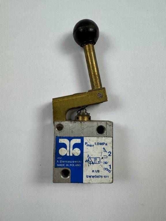 Wyłącznik pneumatyczny SWW0876-611 R1/8