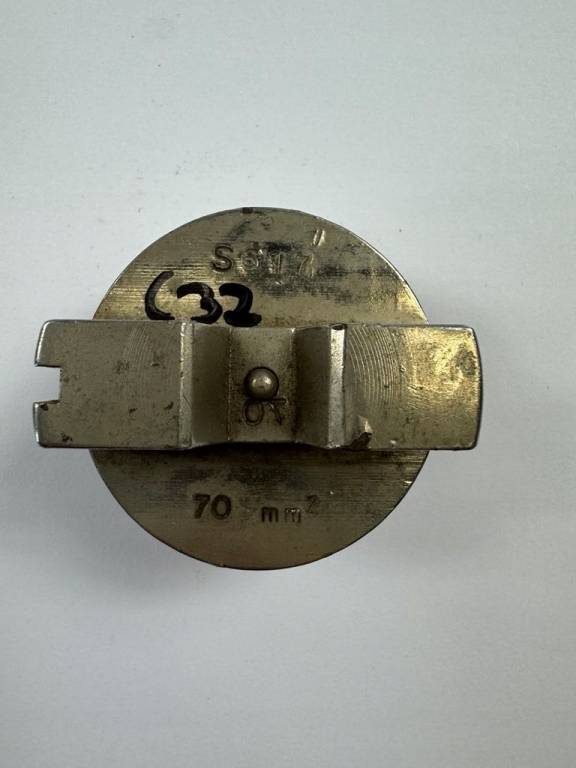 Element mechaniczny S617 70 mm² – trwały i precyzyjny komponent