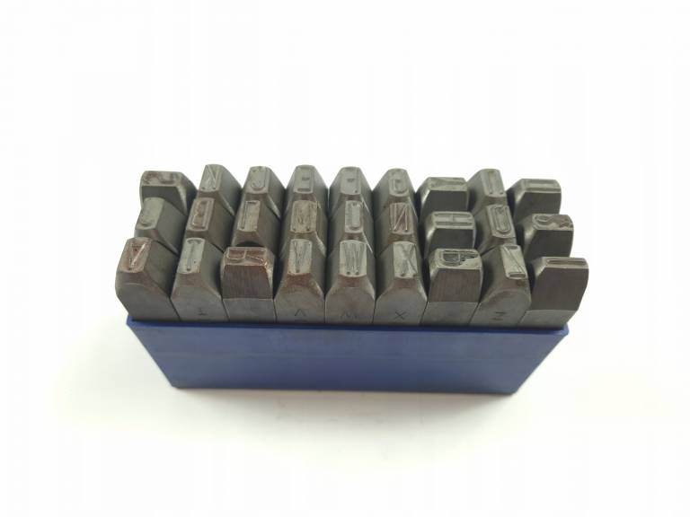 LITERATORY litery znaczniki 12mm Gravurem
