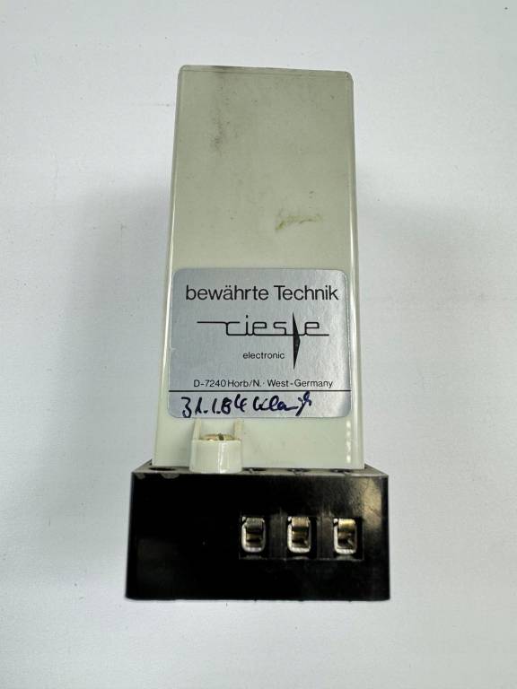 PRZEKAŻNIK CZASOWY RES 210 6S