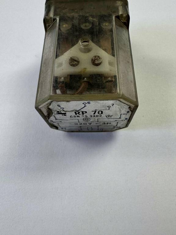 Przekaźnik elektromagnetyczny RP 70 220V 3P
