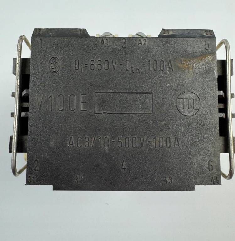 Stycznik A1 3 A2 ECU 660V 100A V100E AC3 10-500V – mocny i niezawodny