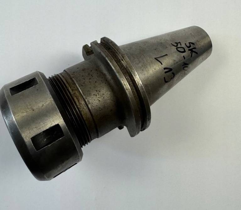 Trzpień frezarski BT SK 50-10-40