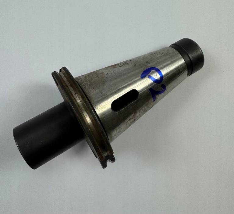 Tuleja redukcyjna BT 50x3 IL