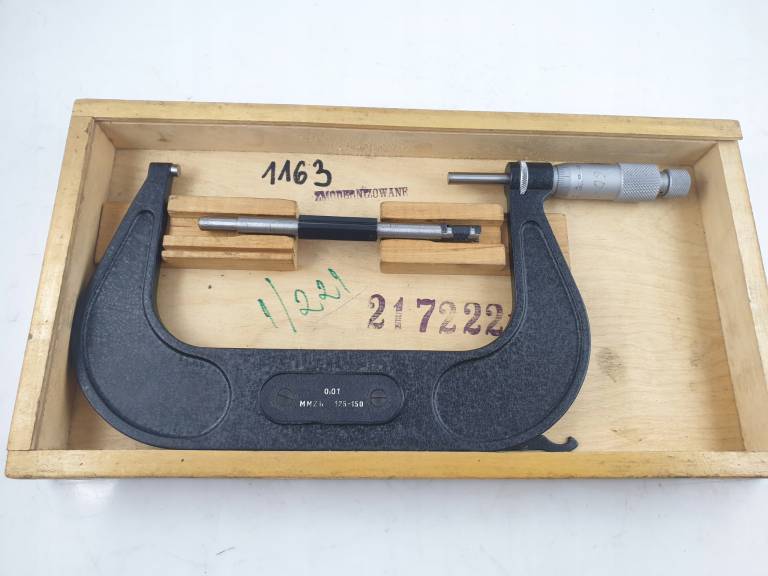 Mikrometr zewnętrzny MMZb 125-150 F/VAT