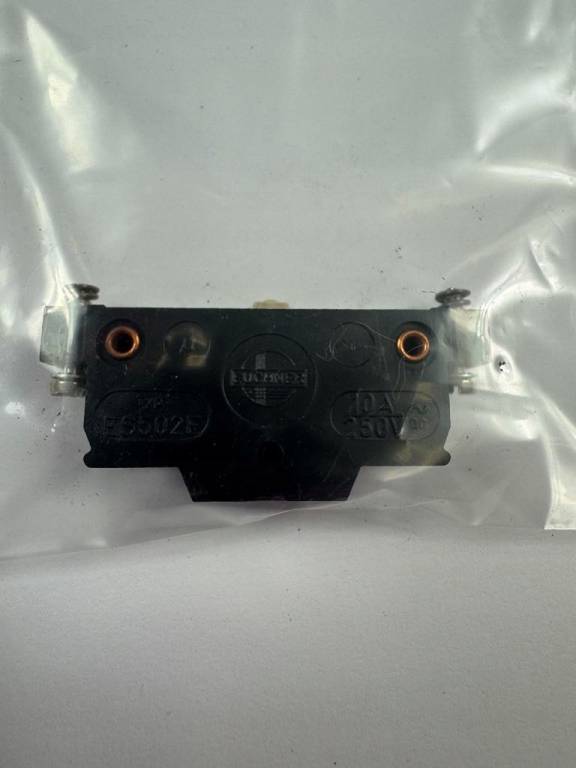 Wyłącznik krańcowy ES 502E 10A 250V